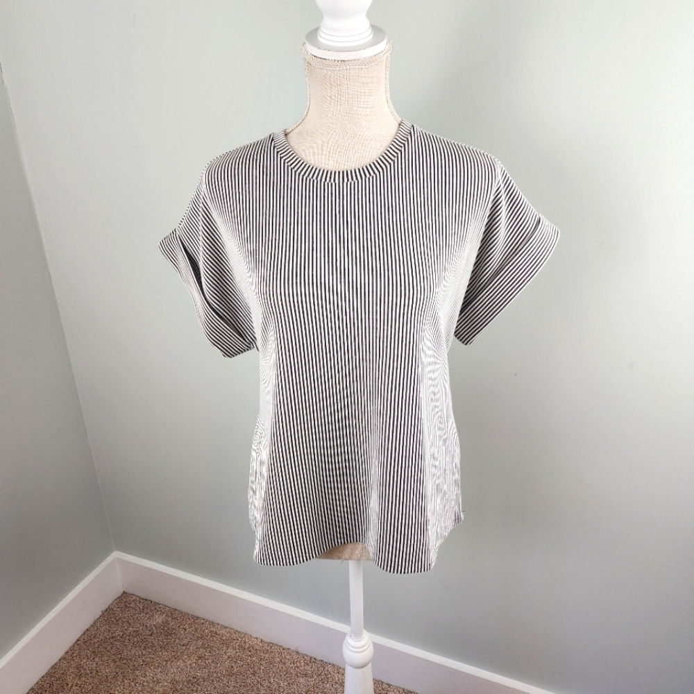 EXPRESS WOMEN'S BLACK AND WHITE STRIPPED SHIRT WITH BACK TIE SIZE XS